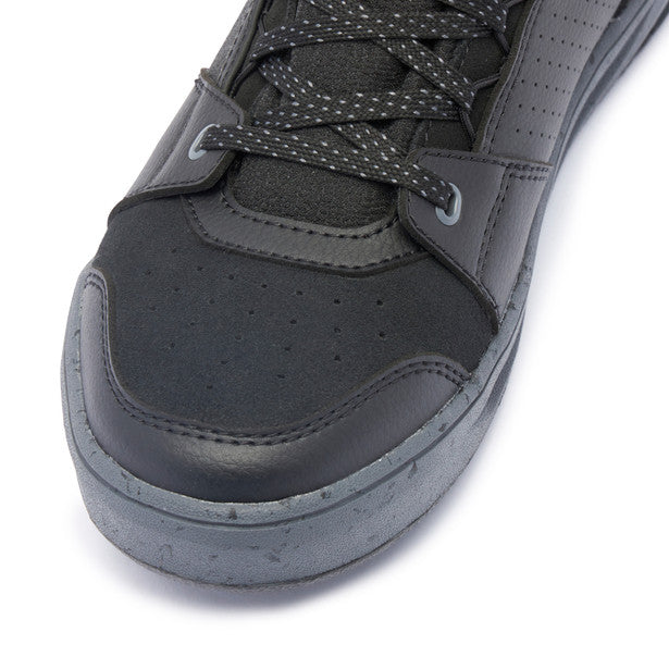 Dainese Suburb D-WP Ladies Shoes Black Iron FREE 1 YEAR Returns, FREE UK Delivery | ThrottleChimp