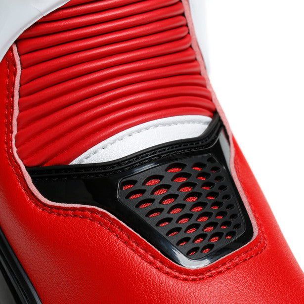 Dainese Torque 3 Out Boots Black / White / Lava Red FREE 1 YEAR Returns, FREE UK Delivery | ThrottleChimp